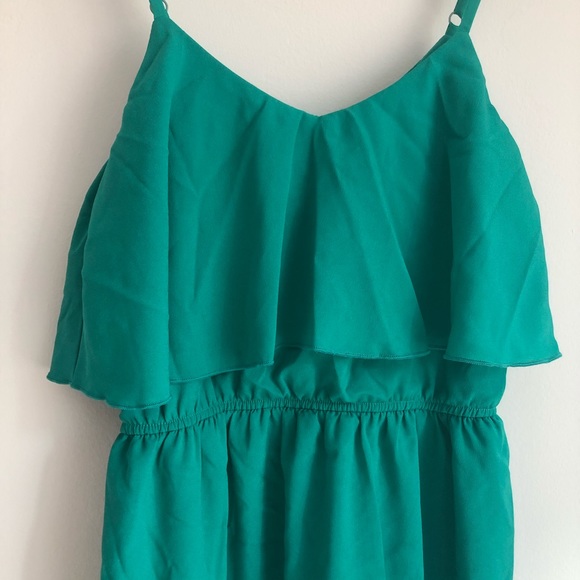 Bright green flowy summer dress - Picture 2 of 2